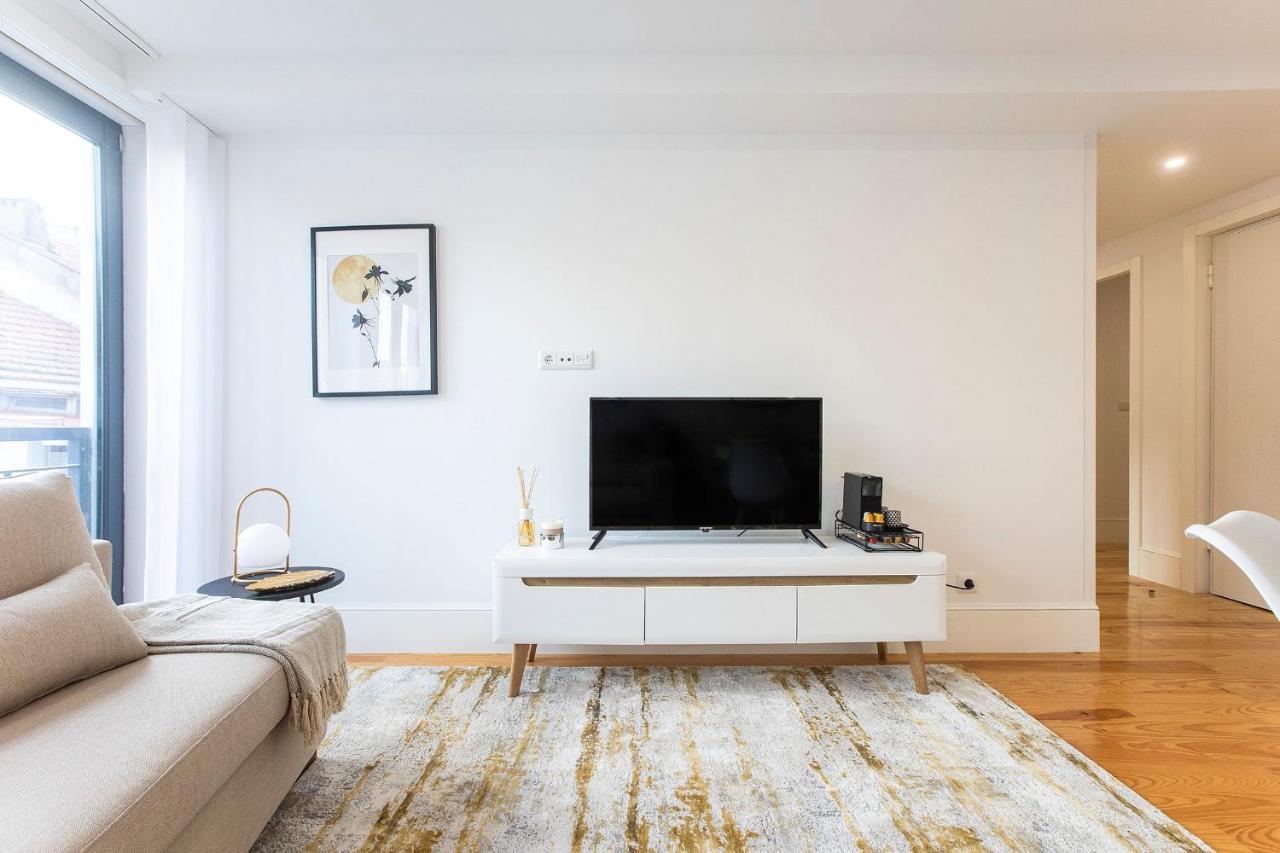 City Center 2Br Flat W/ Ac By Lovelystay Porto Zewnętrze zdjęcie